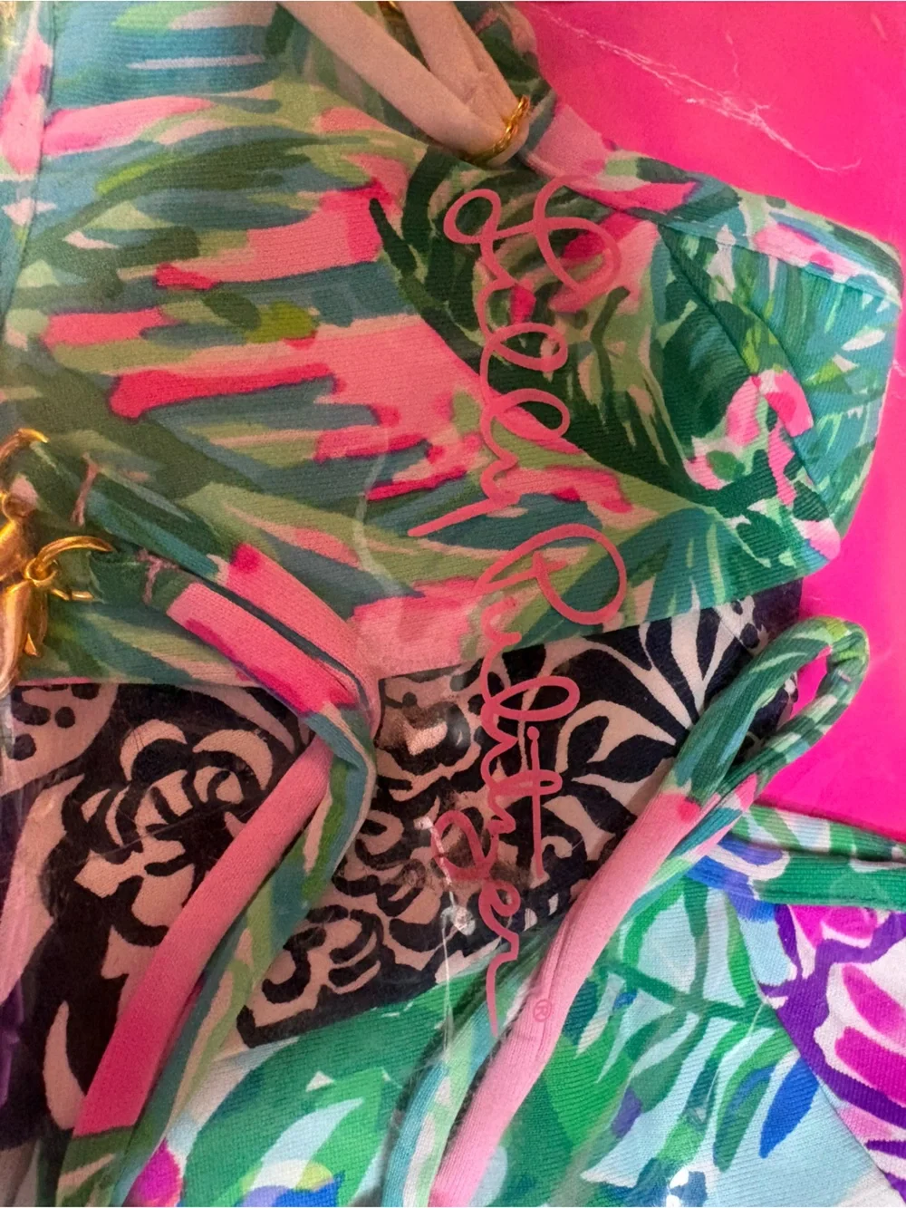 This set is the Lilly Pulitzer 
